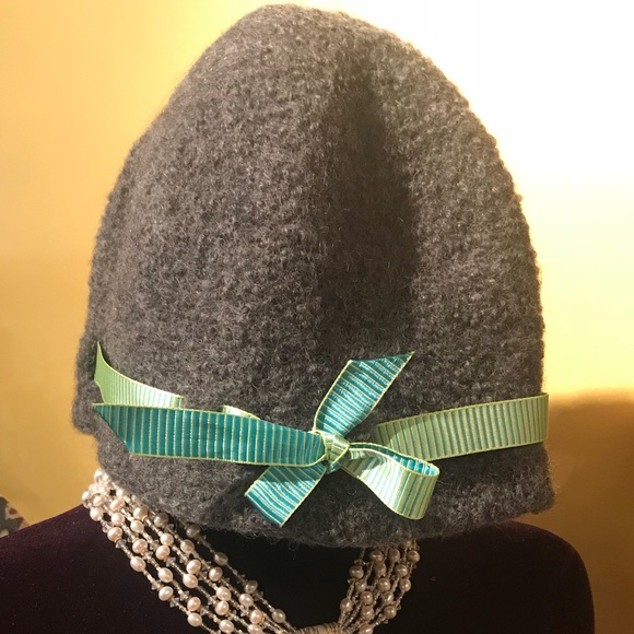 Wool Ribbon Hat - Picture 1 of 3
